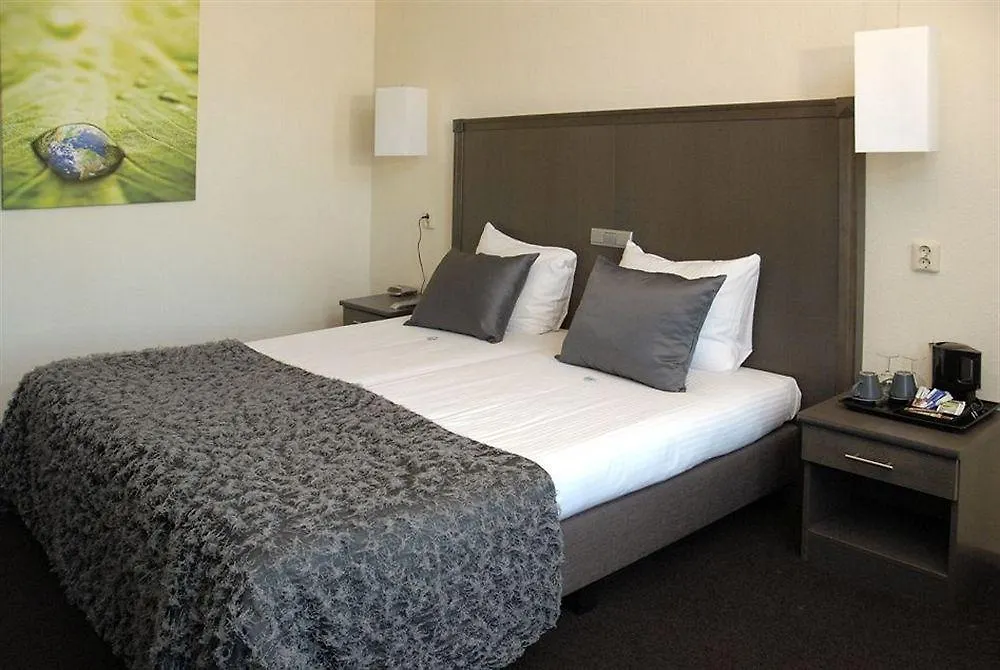 ****  Hotel One Róterdam Países Bajos