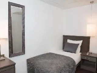 Hotel One Ρότερνταμ 4*,